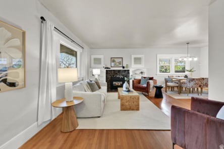 Photo - 915 Park Row St