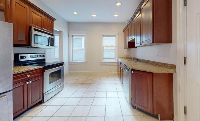 Photo - 34 Saranac St