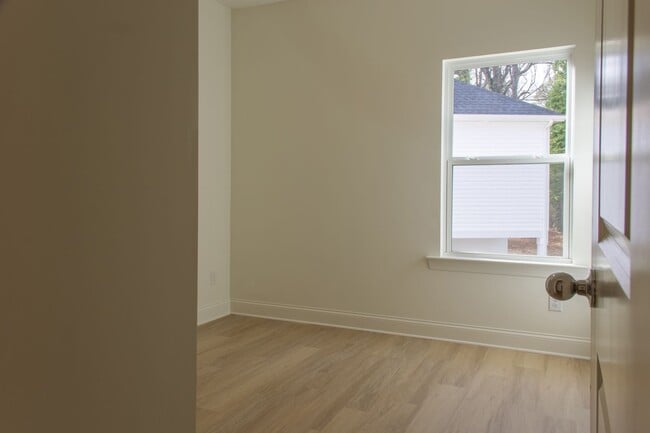 Photo - 5399 Toano Rd