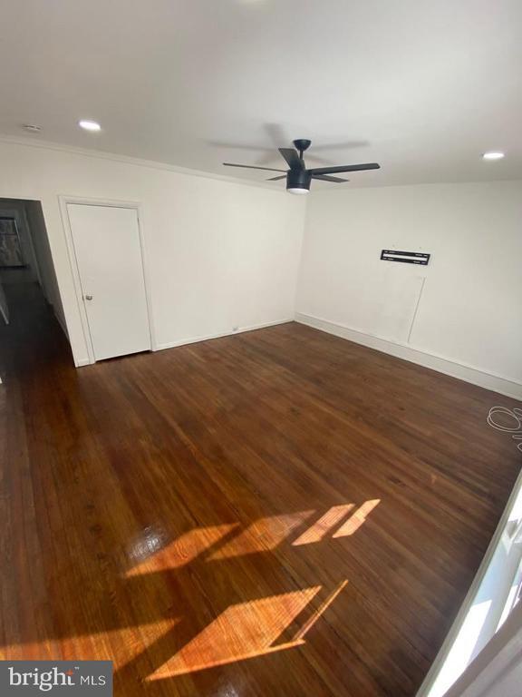 Photo - 102 Chestnut St