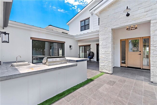 Photo - 2507 Alta Vista Dr