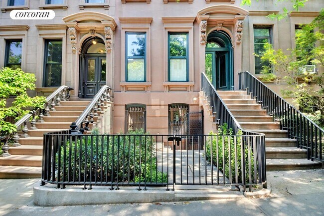 Photo - 421 6th St Apartment