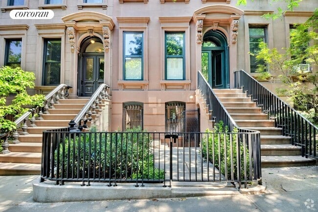 Building Photo - 421 6th St Rental