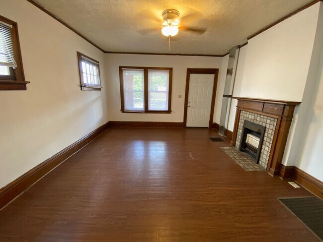 Photo - Neil Ave 2211-2213 TNR Unit 2213