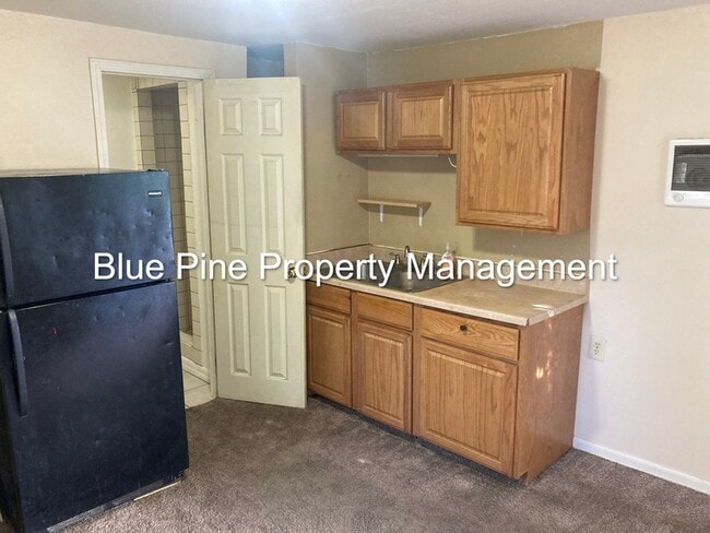 Photo - 440 Walnut St Unit 9