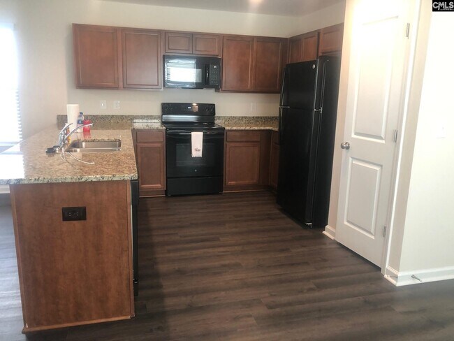 Photo - 1057 Roscoe Rd