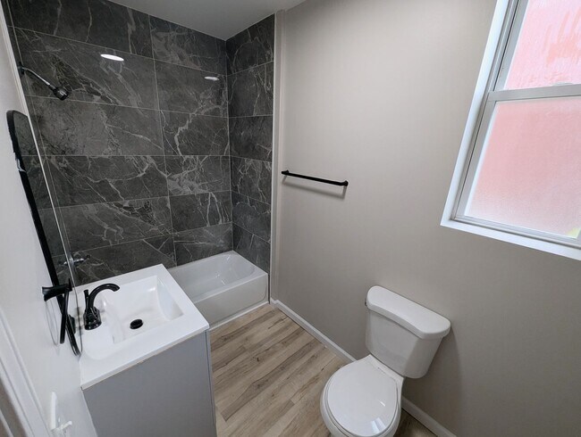 Photo - 3304 Utah St Unit 3304 1F
