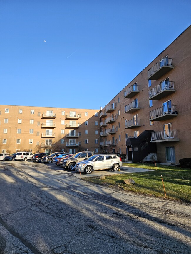 Photo - 3675 Clague Rd