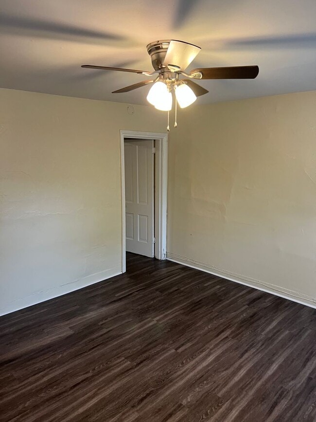 Photo - 1015 W Leigh St Unit Apt #2 (2nd Flr)