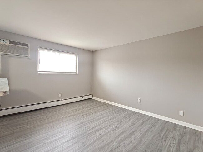 Photo - 308 Main St Unit C9