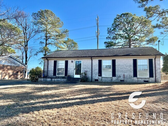 Building Photo - Spacious 3 BR 2 Bathroom Rental