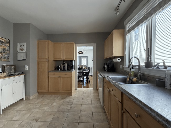 Photo - 170 Fellsway W Unit 2