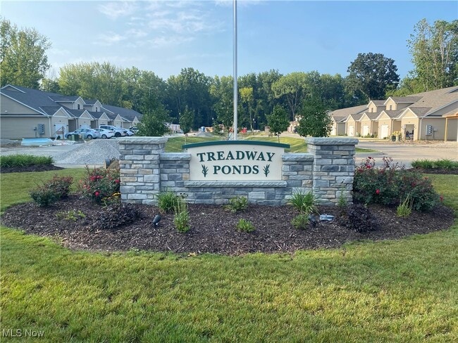 Photo - 640 Treadway Blvd