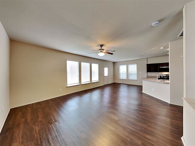 Photo - 33217 Wedgewood Dr