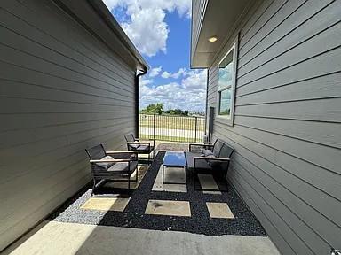 Photo - 5804 Rotunda View