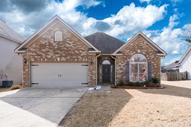 Building Photo - 2520 Stonecreek Trail