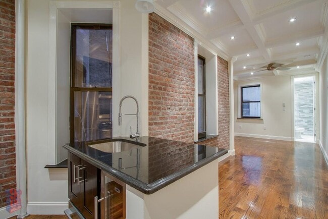 Photo - 72 W 108th St Unit 4B
