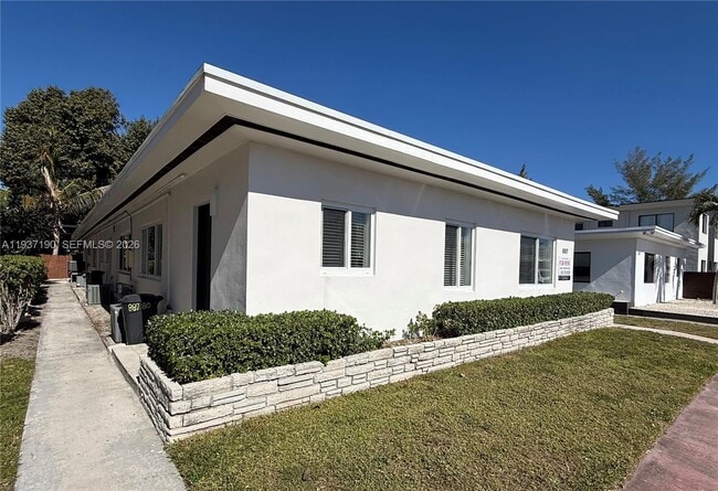 Building Photo - 887 80th St Unit 1