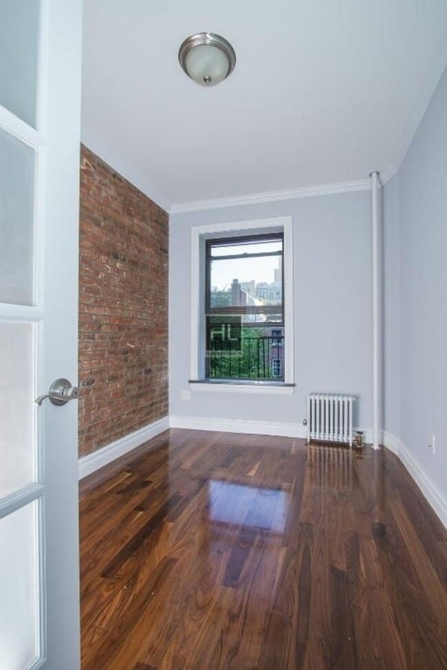 Photo - West 21st Street Unit 5