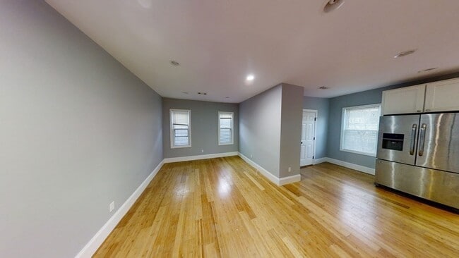 Photo - 722 Saratoga St Unit 3