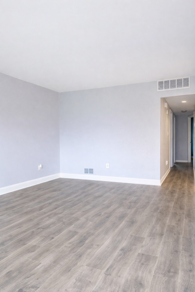 Photo - 2105 Council Ave