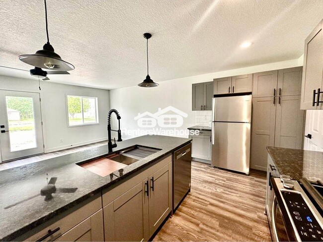 Building Photo - 2103 Willis Ave Rental