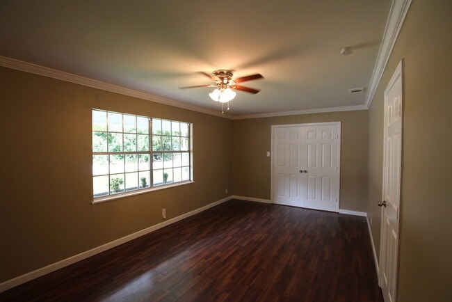 Photo - Tour Today! Charming 3 Bedroom, 2 Bathroom Home in Tyler!