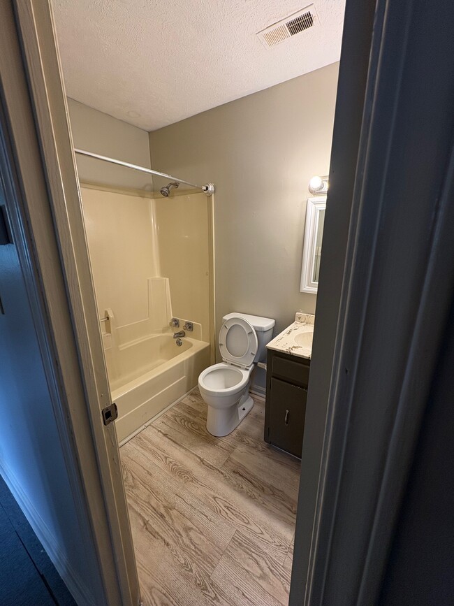 Photo - 244 Park Rd SW Unidad D1