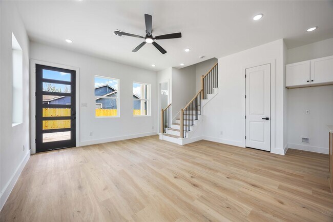 Photo - 4804 Carmen St