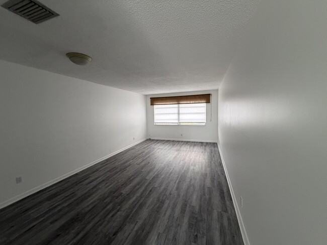 Photo - 420 W Palm St Unit 24