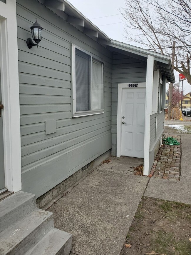 Photo - 1707 Washington Ave Unit 1707 1/2