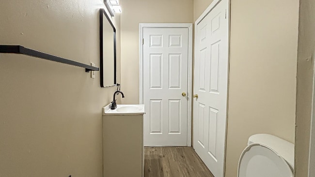 Photo - 5363 Arsenal St