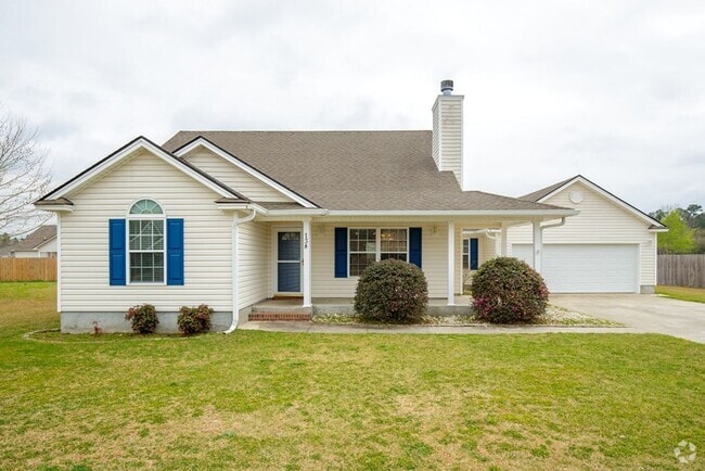 Building Photo - Luxurious 3 Bed/2 Bath Home with Modern Am...