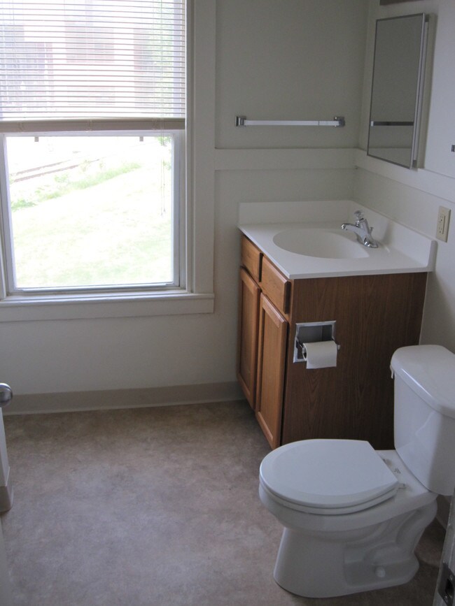 Photo - 543 W Wilson St