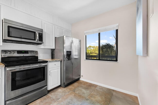 Photo - 1501 Marina Isle Way Unidad 305