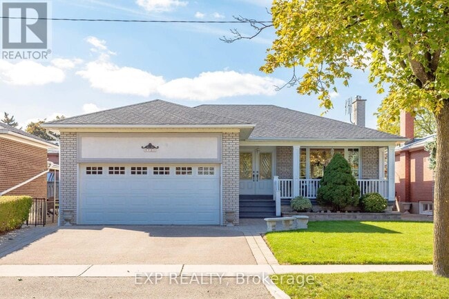 Photo - 78 Brampton Rd