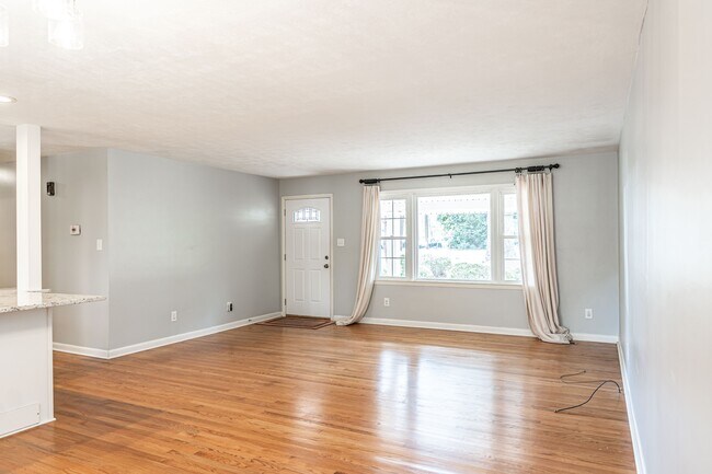 Photo - 160 W Delaware Ave