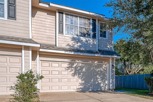 Photo - 458 Ashford Cove