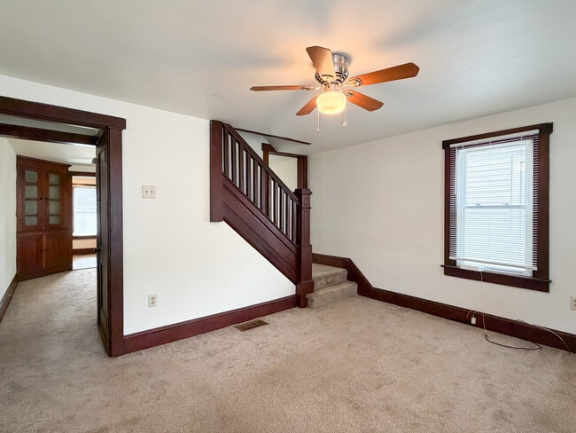 Photo - 337 Duke St