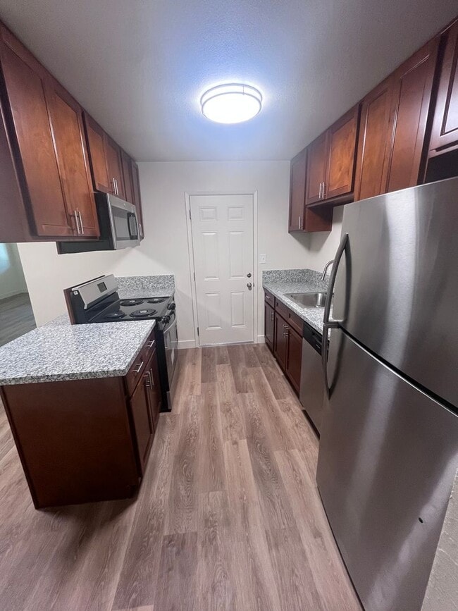 Photo - 5011-5013 37th Ave Unit 5013 37th
