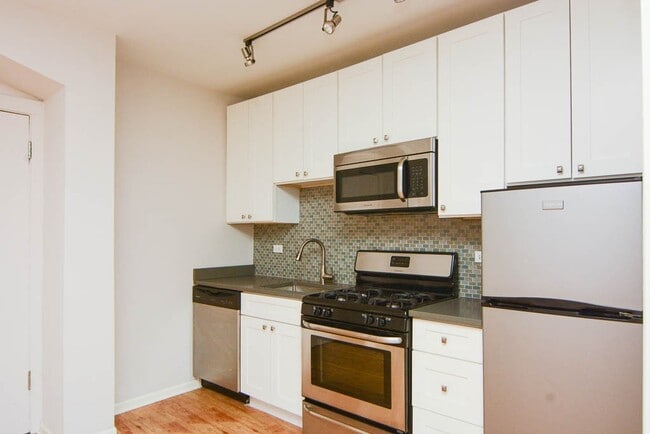 Photo - 2852 W Palmer St Unit 501