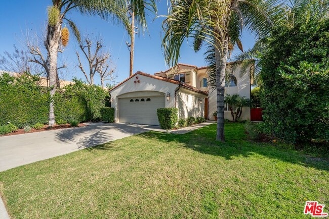 Photo - 7466 Louise Ave