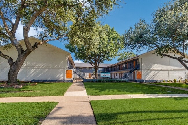 Photo - Reiger Park Apartments