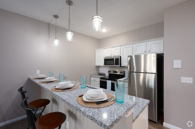 Interior Photo - Ivy Terrace