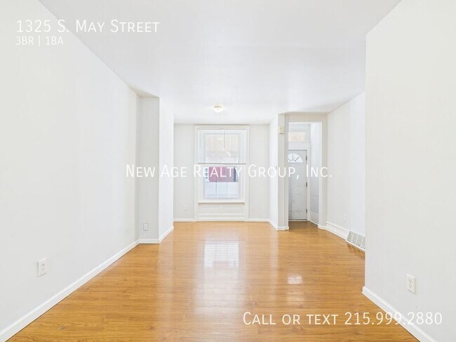 Photo - 1325 S May St