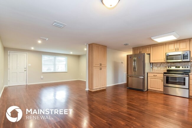 Photo - 8908 Hervel Cir