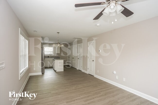 Photo - 20 Fenix Dr SW