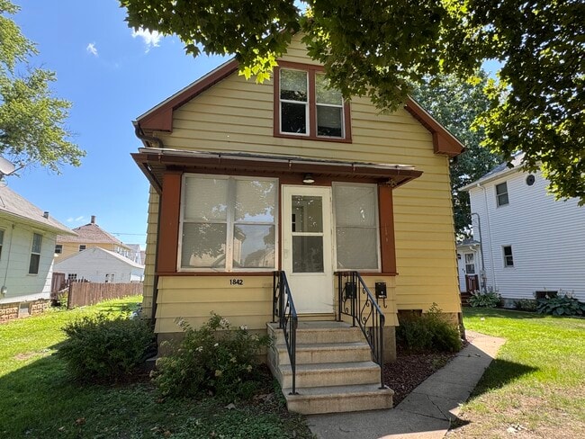 Photo - 1842 4th St Apartments Unit Lower