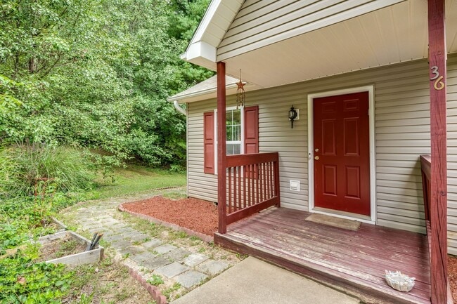 36 Rocking Porch Ln