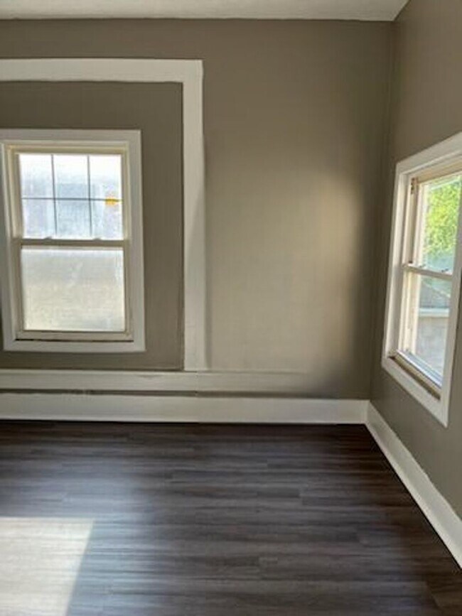 Photo - 515-01-02 W Broadway St Unit 515-02 West Broadway